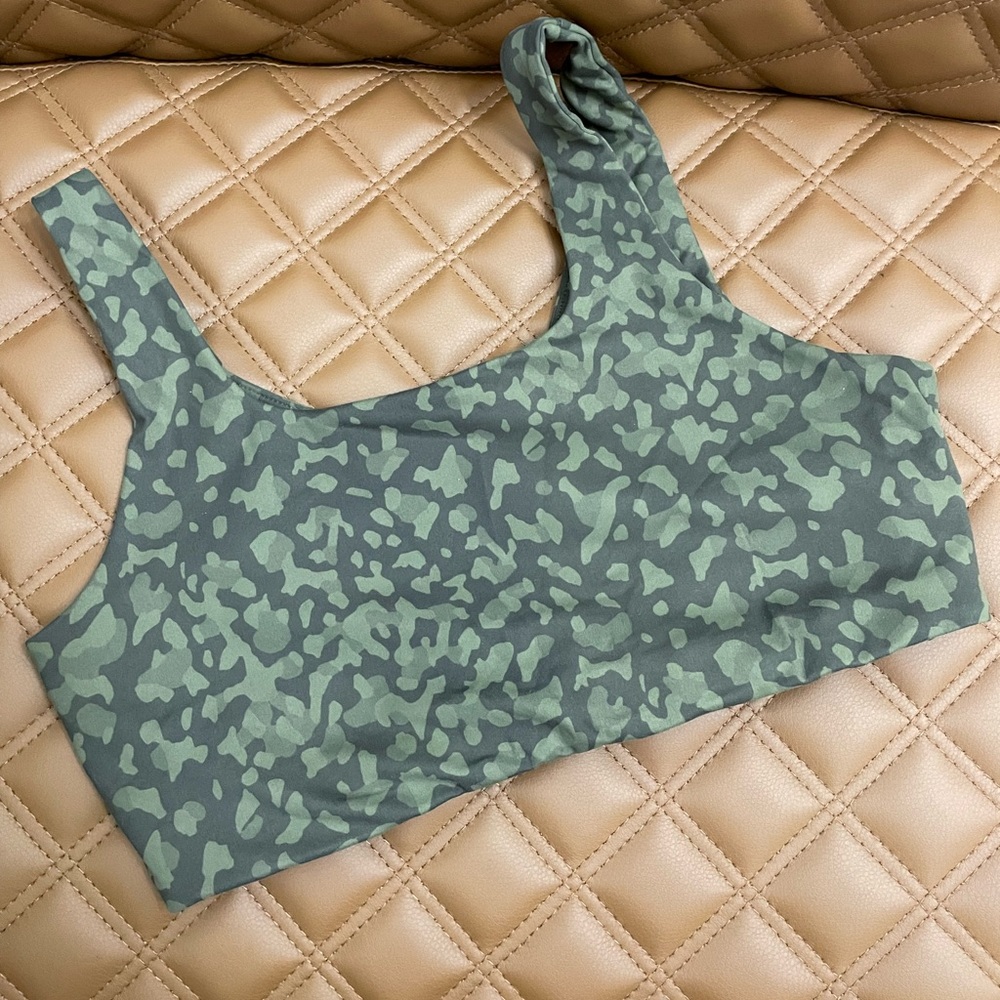BuffBunny Harley Reversible Sports Bra size Large